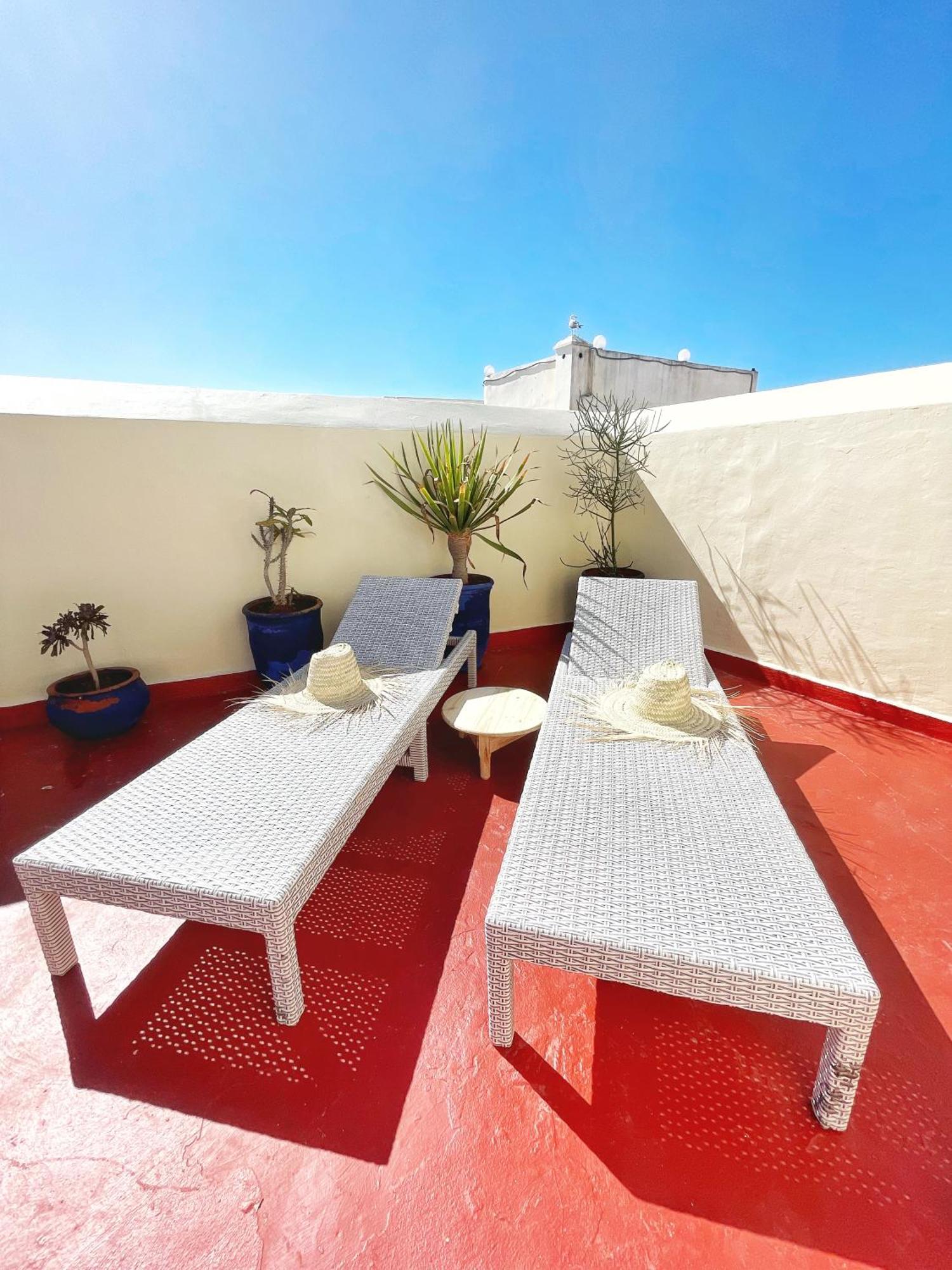Hébergement de vacances Charming Town House With Rooftop *